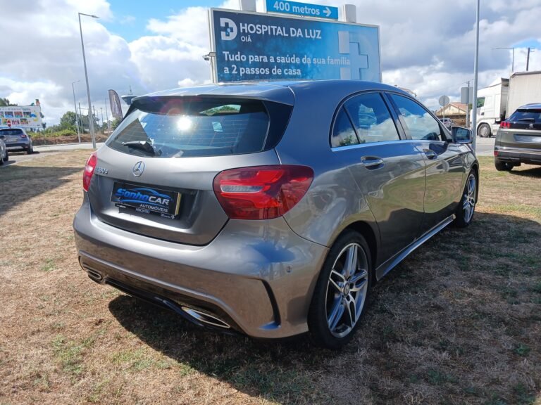 MERC A180 (7)