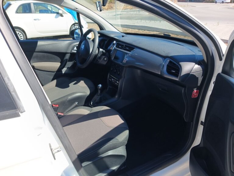 CITROEN C3 (2)