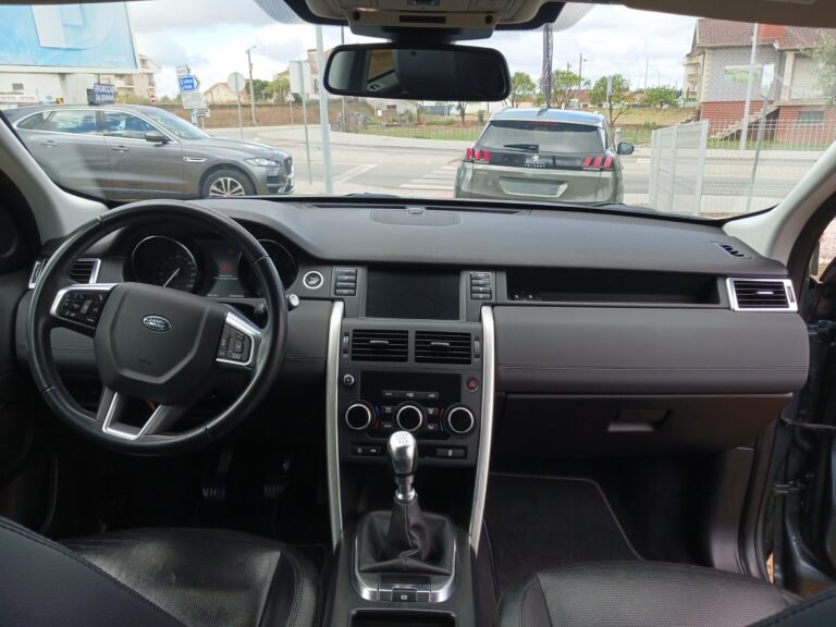 LAND ROVER DISCOVERY (5)